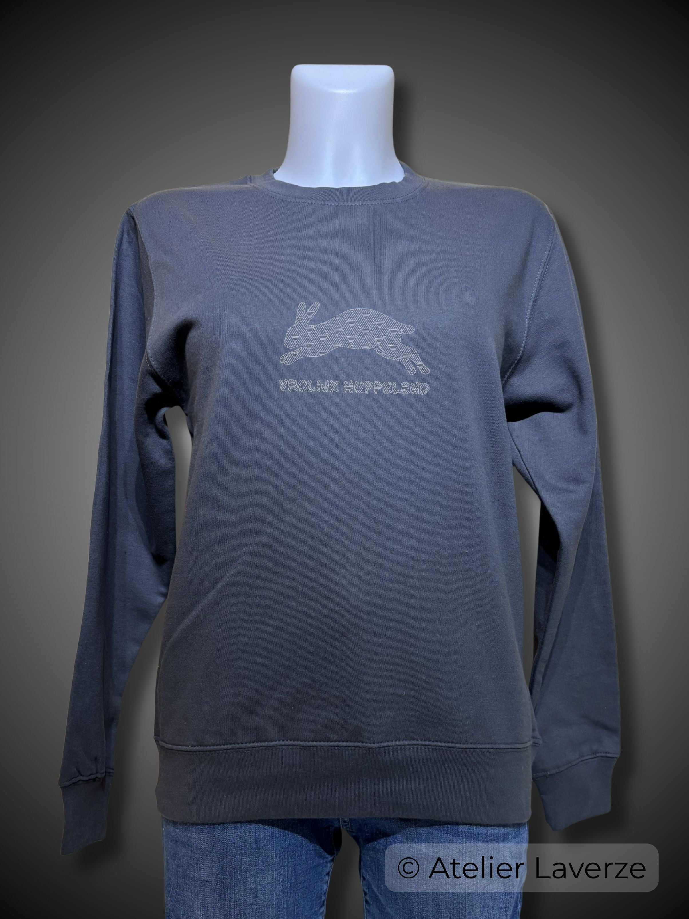 VROLIJK HUPPELEND (dames sweater)