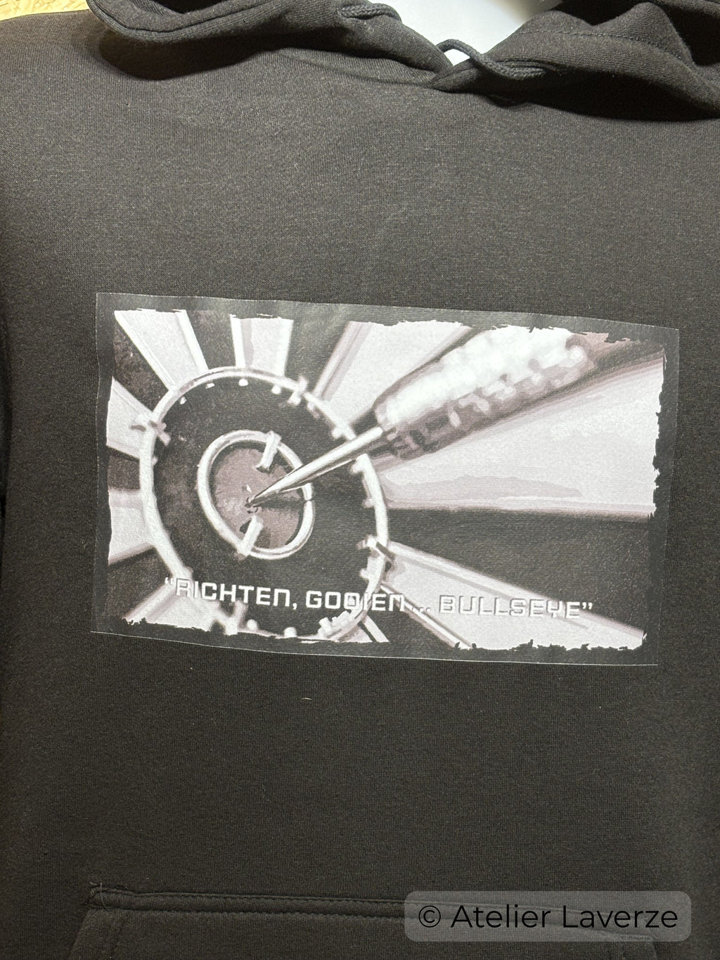 DARTS IN BLACK & WHITE (sweater heren)