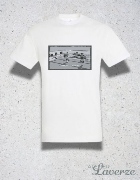 KICKER IN BLACK & WHITE (Unisex T-shirt)