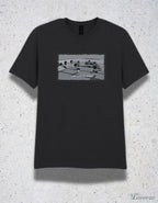 KICKER IN BLACK & WHITE (Unisex T-shirt)