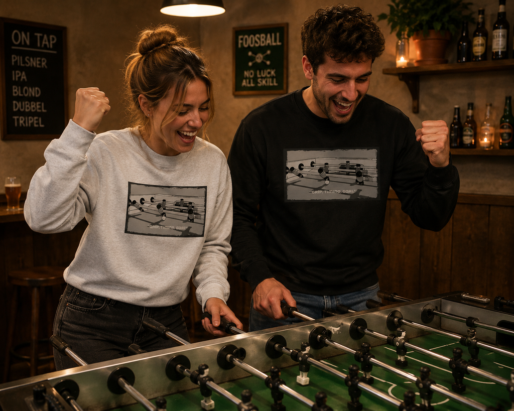 KICKER IN BLACK & WHITE (Unisex sweater)