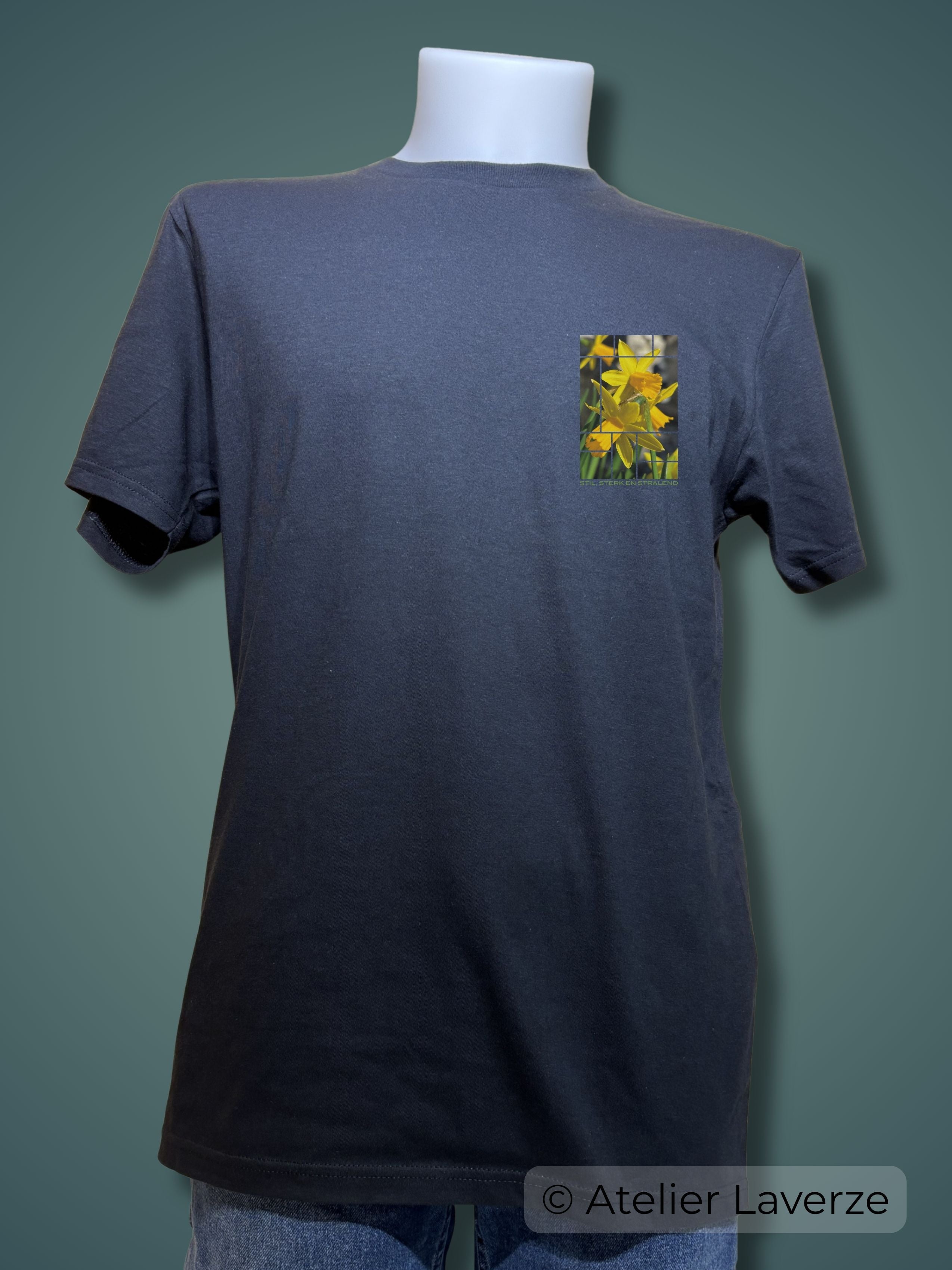STIL, STERK EN STRALEND (heren t-shirt)