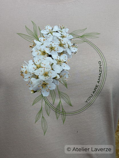 Dames sweater / You Are Amazing Bloesems