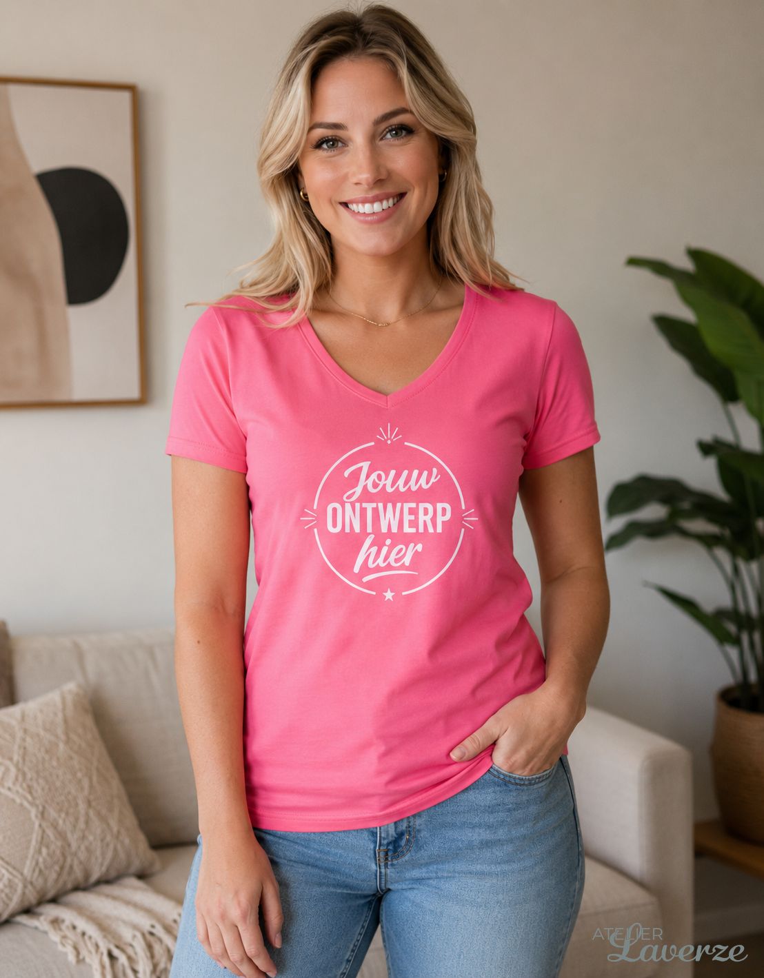 GEPERSONALISEERDE V-HALS T-SHIRT - DAMESMODEL (uit voorraad)