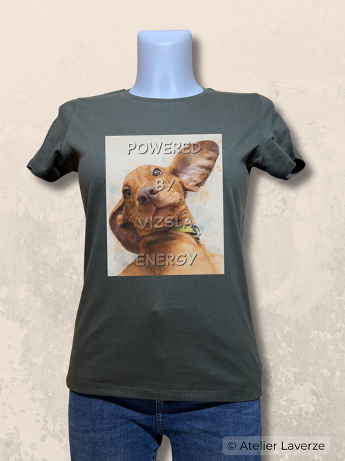 Dames T-shirt met bedrukking: Powered by Vizsla energy