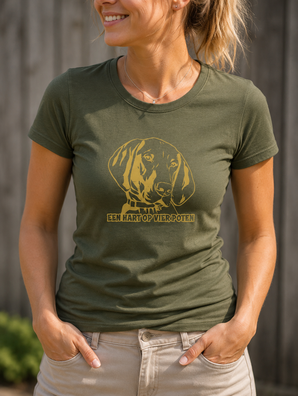 EEN HART OP VIER POTEN (Dames T-shirt)